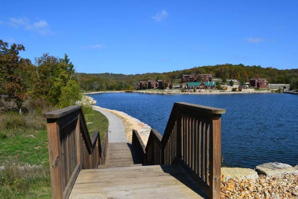 Couples Condo Retreat Overlooking Golf Course Branson West Bagian luar foto