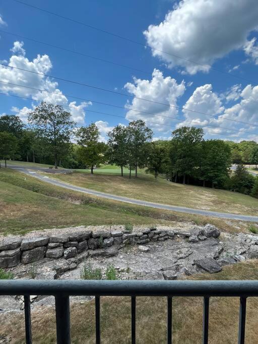 Couples Condo Retreat Overlooking Golf Course Branson West Bagian luar foto