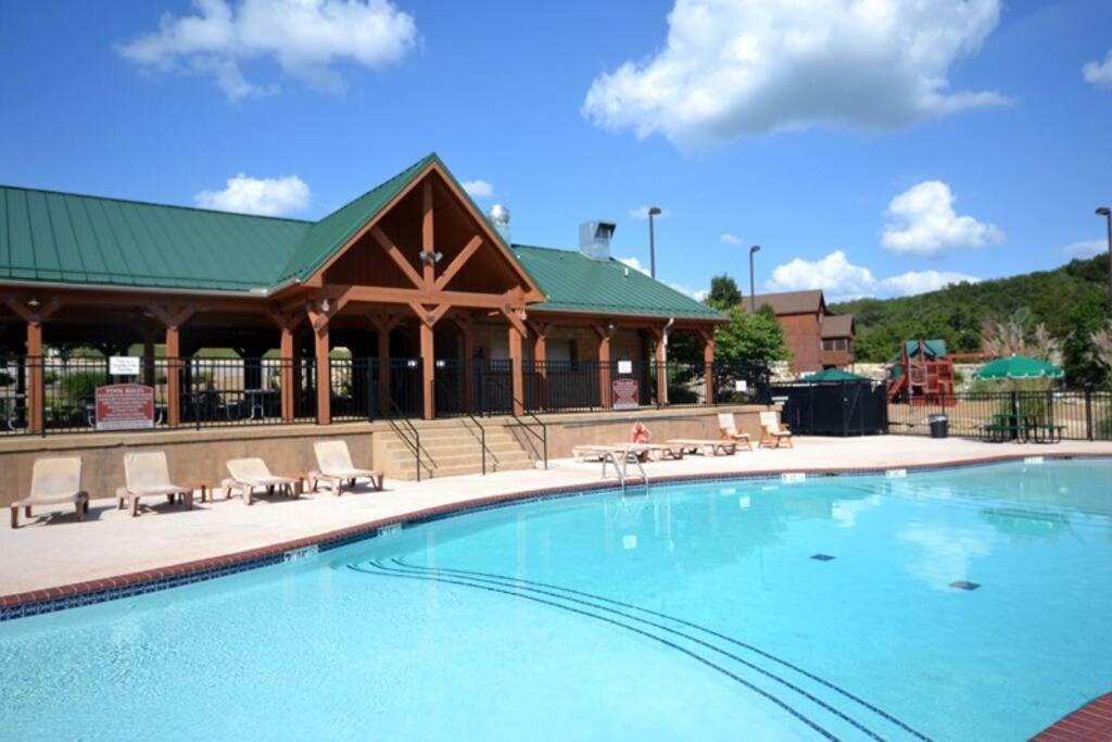 Couples Condo Retreat Overlooking Golf Course Branson West Bagian luar foto