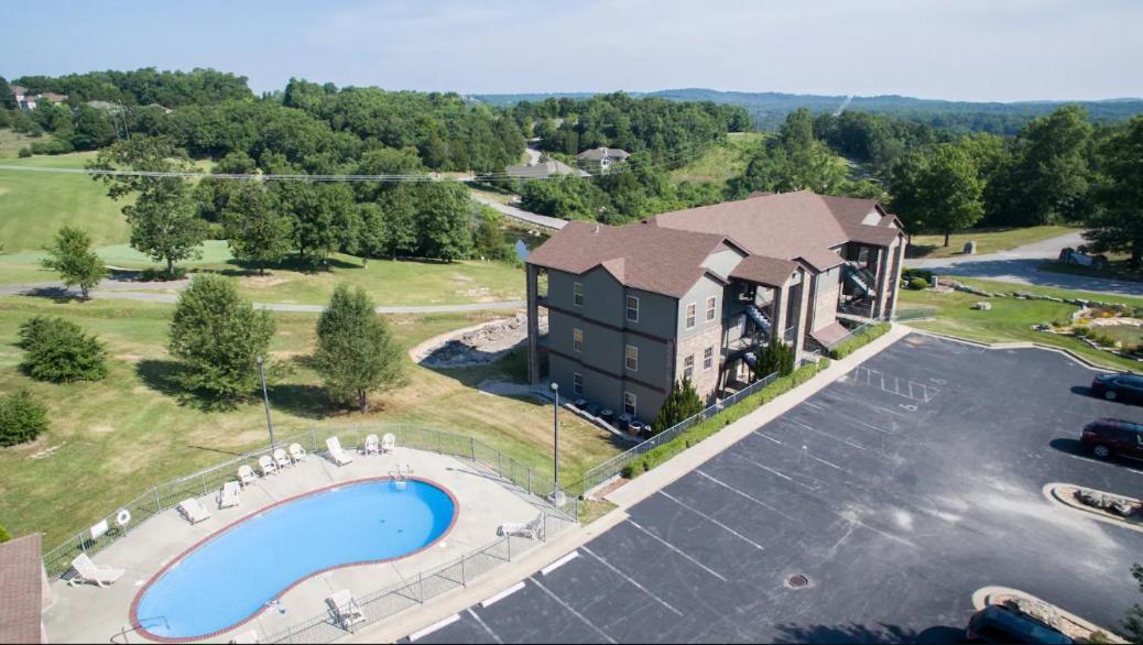 Couples Condo Retreat Overlooking Golf Course Branson West Bagian luar foto
