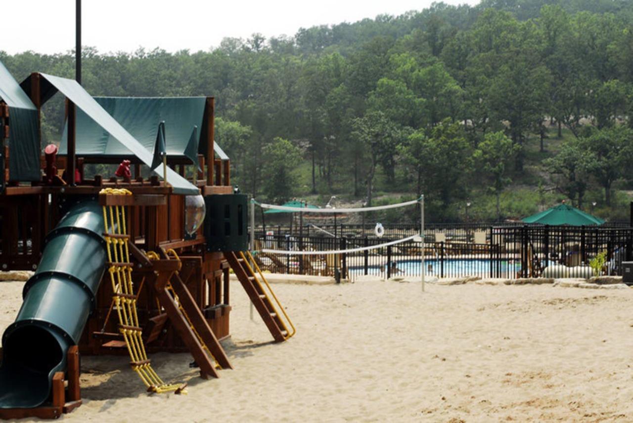 Couples Condo Retreat Overlooking Golf Course Branson West Bagian luar foto